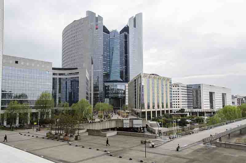 168 - Francia - Paris - La Defense.jpg